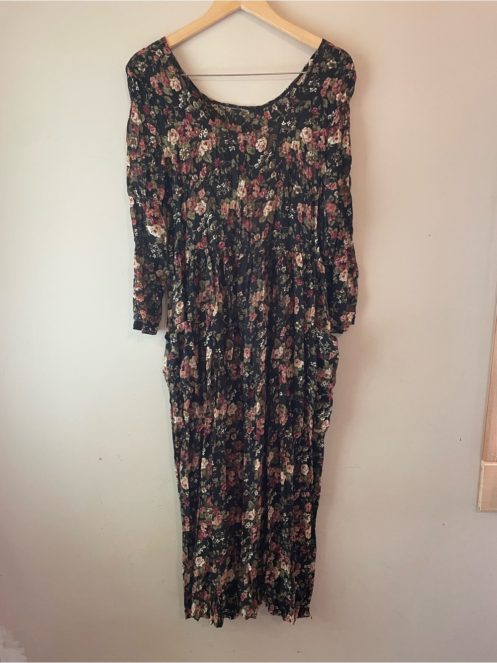 🐱 Unbranded Vintage Floral Long Sleeve Dress